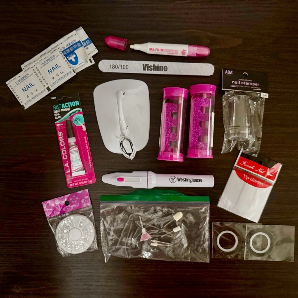 Westinghouse WH1175 Cordless Manicure Tool + Nail Art Kit (Stamper, Gems, Tape)